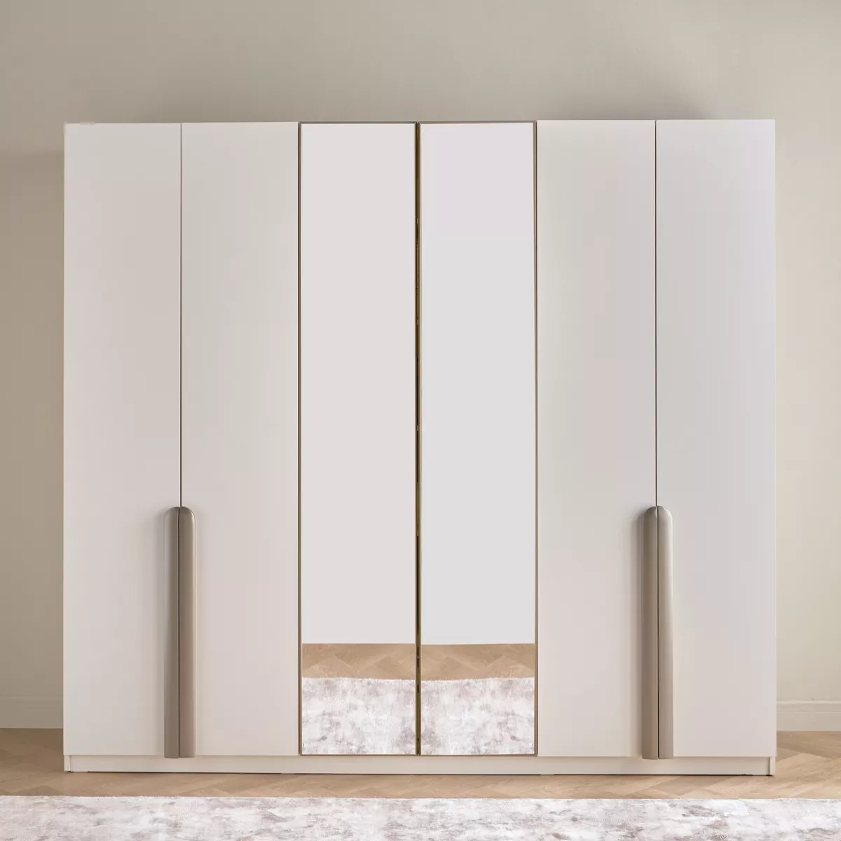 Viera 6-Door Wardrobe with Drawers
